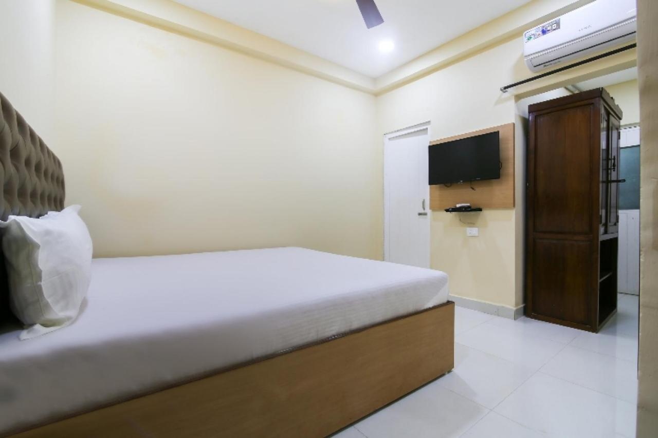 Hotel Prakrathi Residency Bangalore Esterno foto