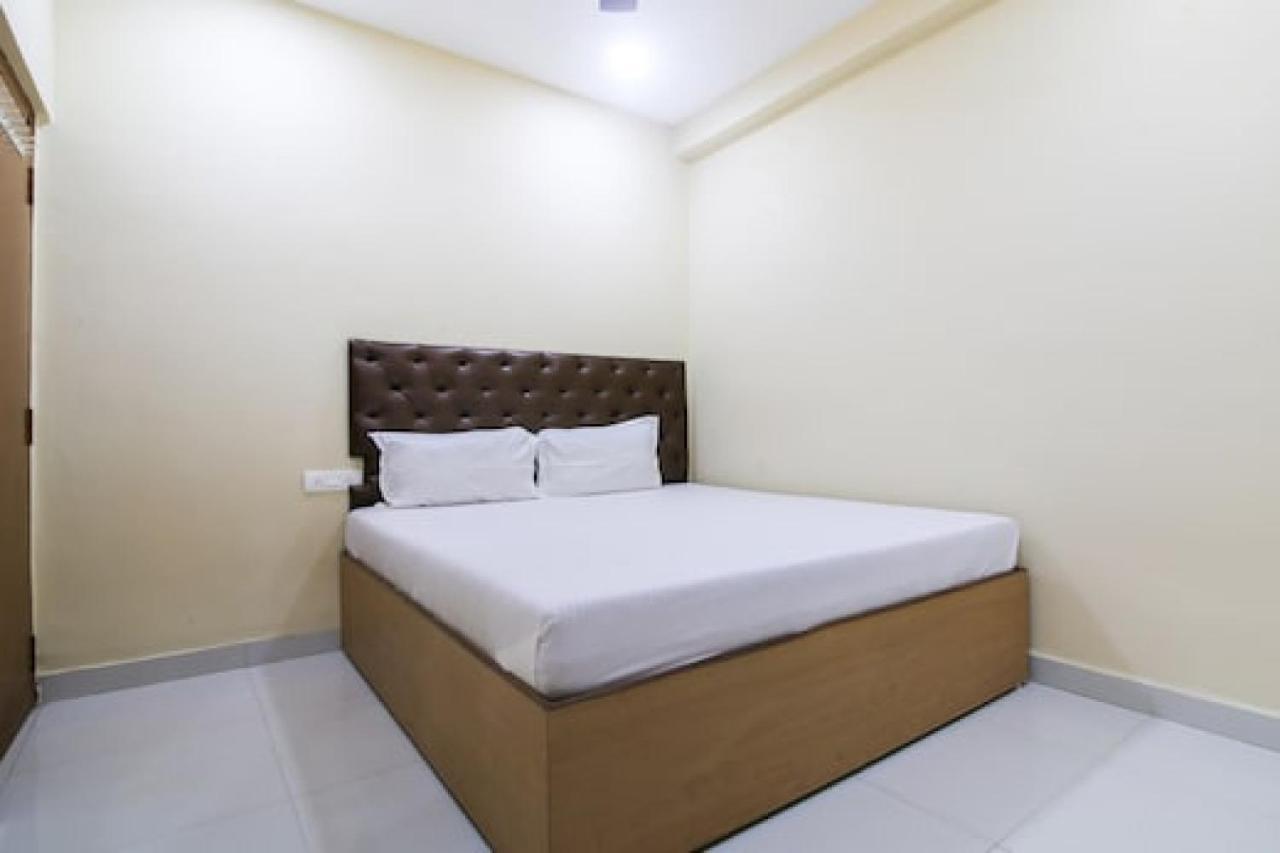 Hotel Prakrathi Residency Bangalore Esterno foto