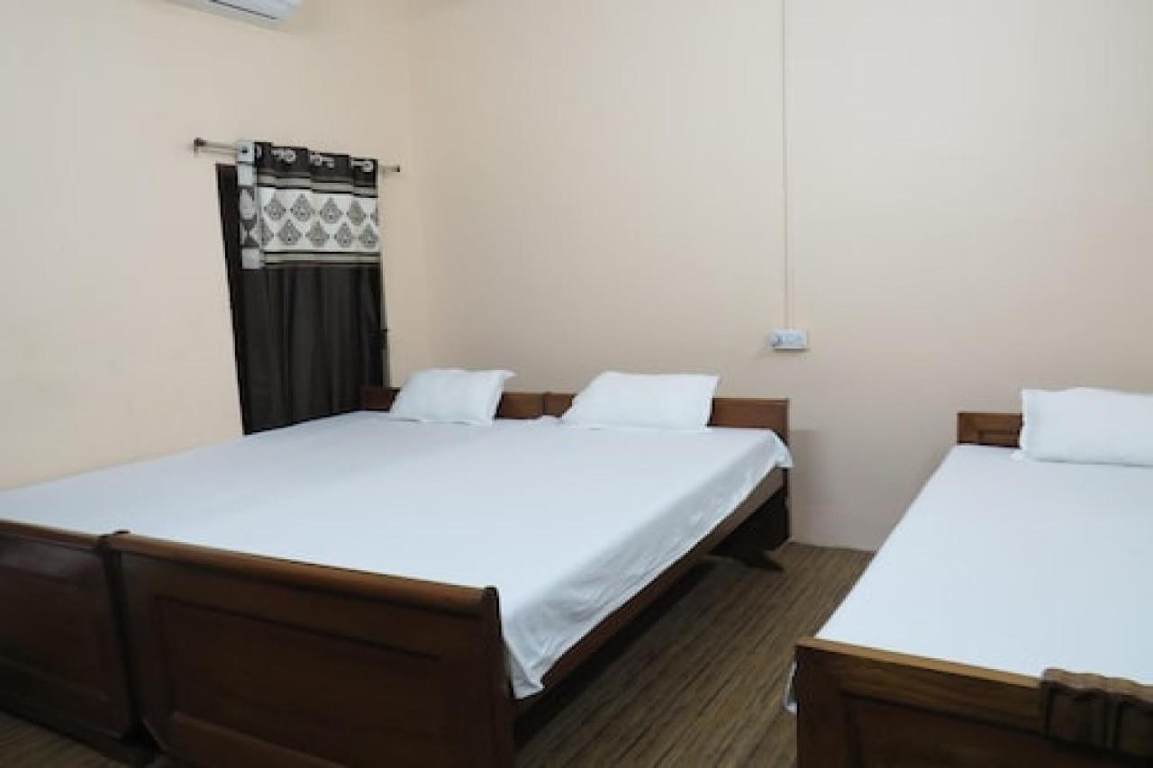 Hotel Prakrathi Residency Bangalore Esterno foto