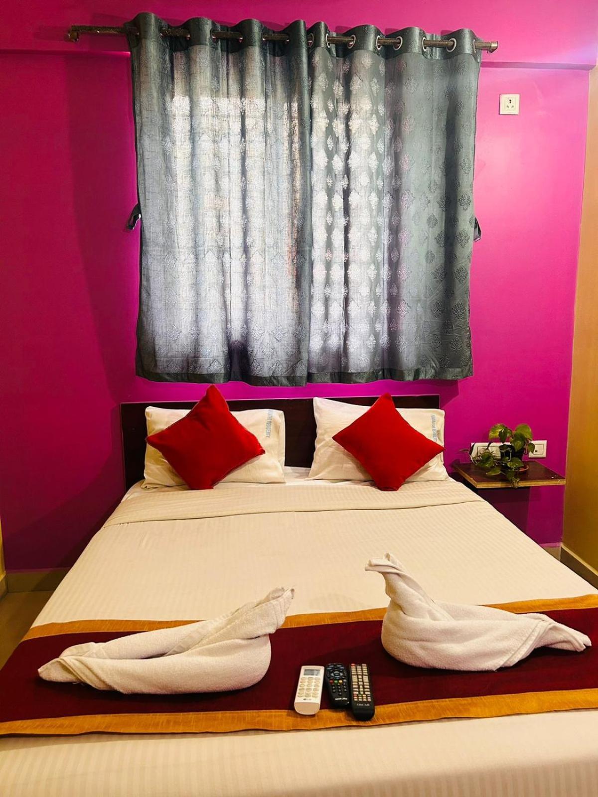 Hotel Prakrathi Residency Bangalore Esterno foto