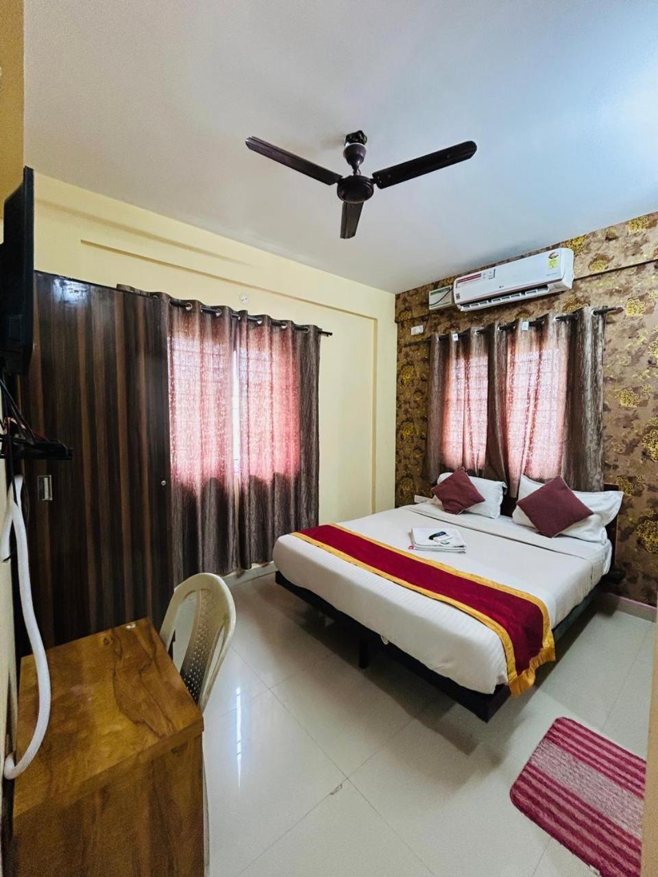 Hotel Prakrathi Residency Bangalore Esterno foto