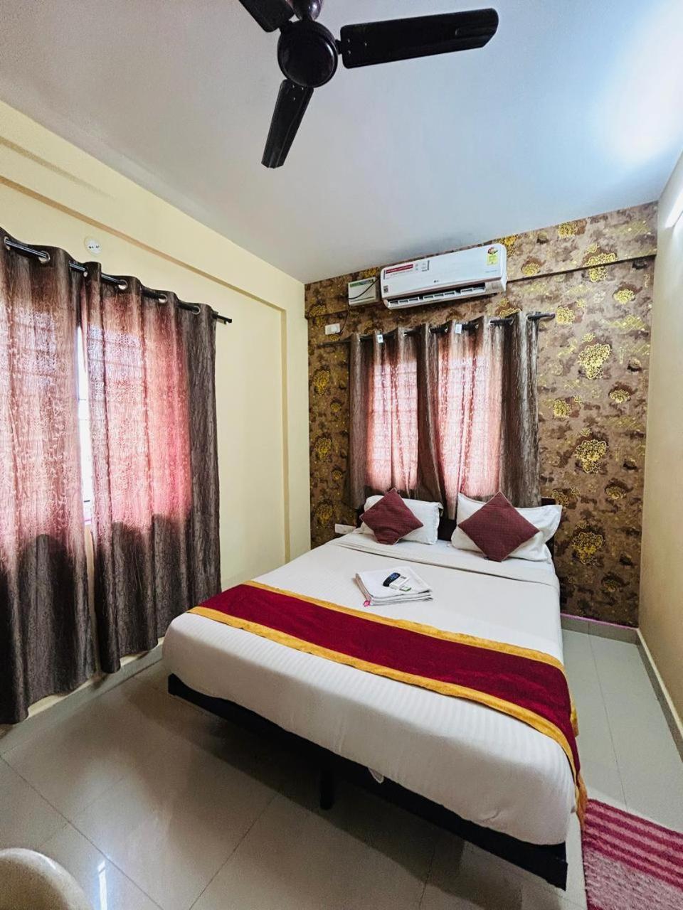 Hotel Prakrathi Residency Bangalore Esterno foto