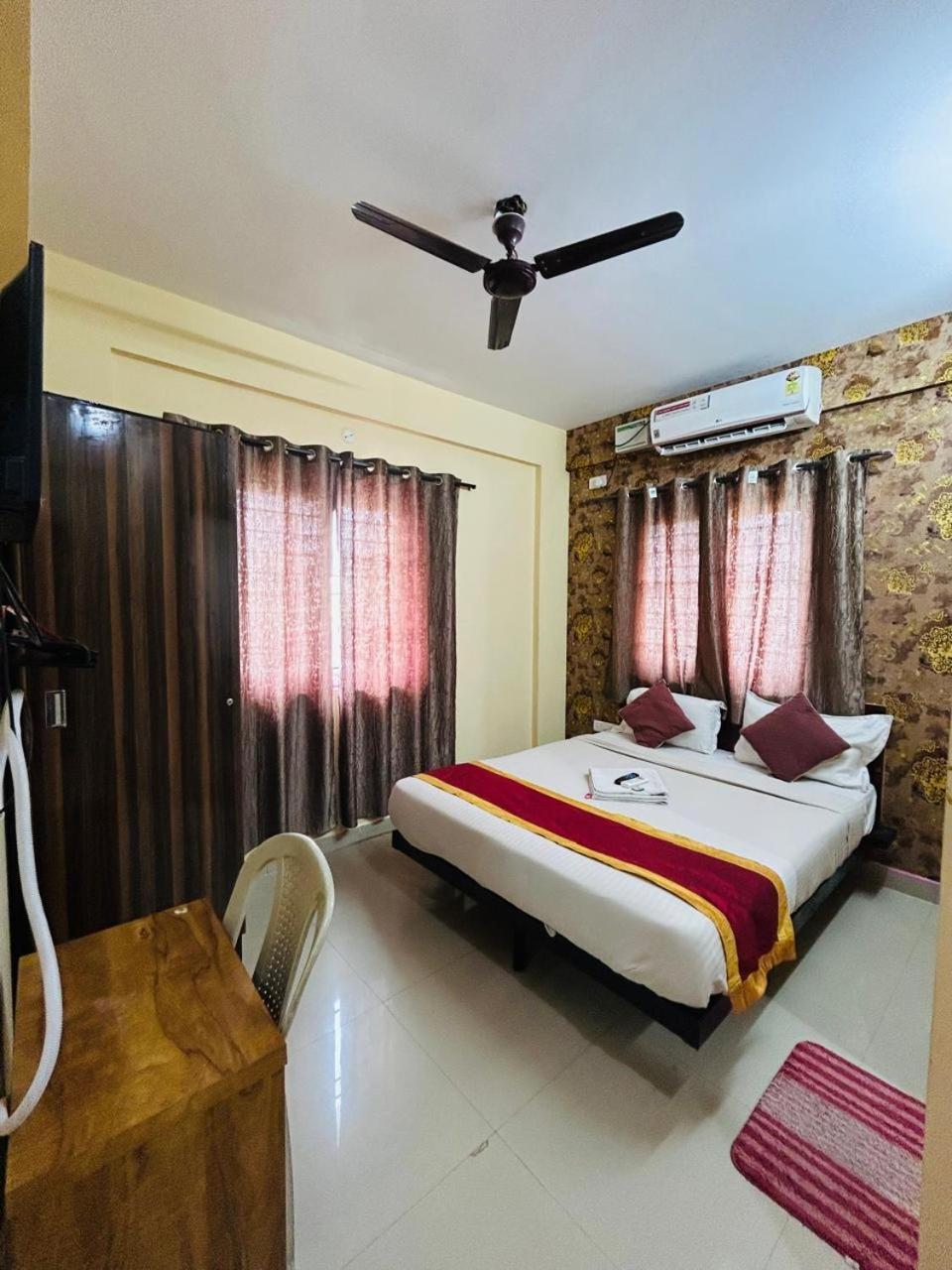 Hotel Prakrathi Residency Bangalore Esterno foto