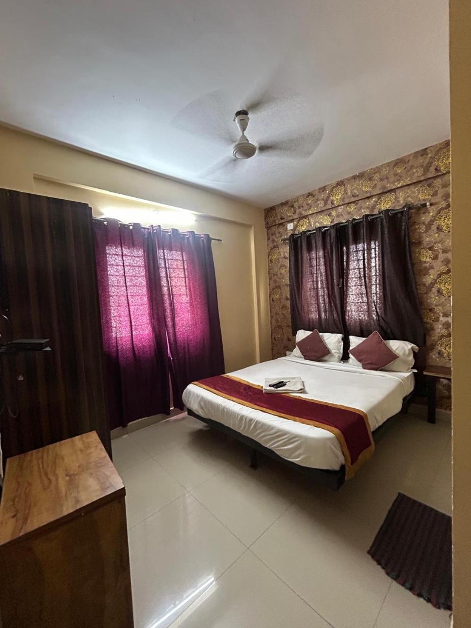 Hotel Prakrathi Residency Bangalore Esterno foto